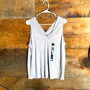 NWT Banana Republic V neck tank top, gray, size M
